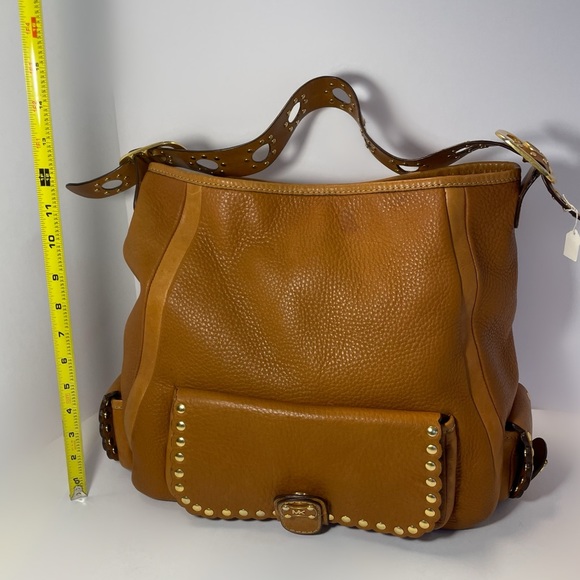 Michael Kors Large Acorn Leather Purse - Picture 5 of 8
